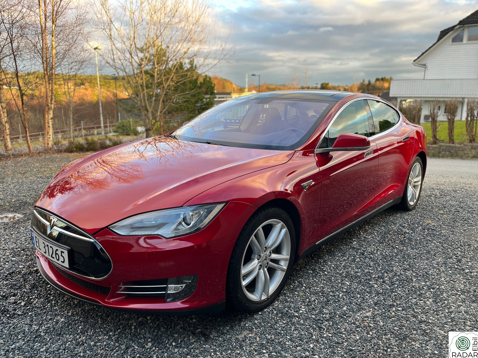 TESLA MOTORS MODEL S 85P Performance (gratis lading)