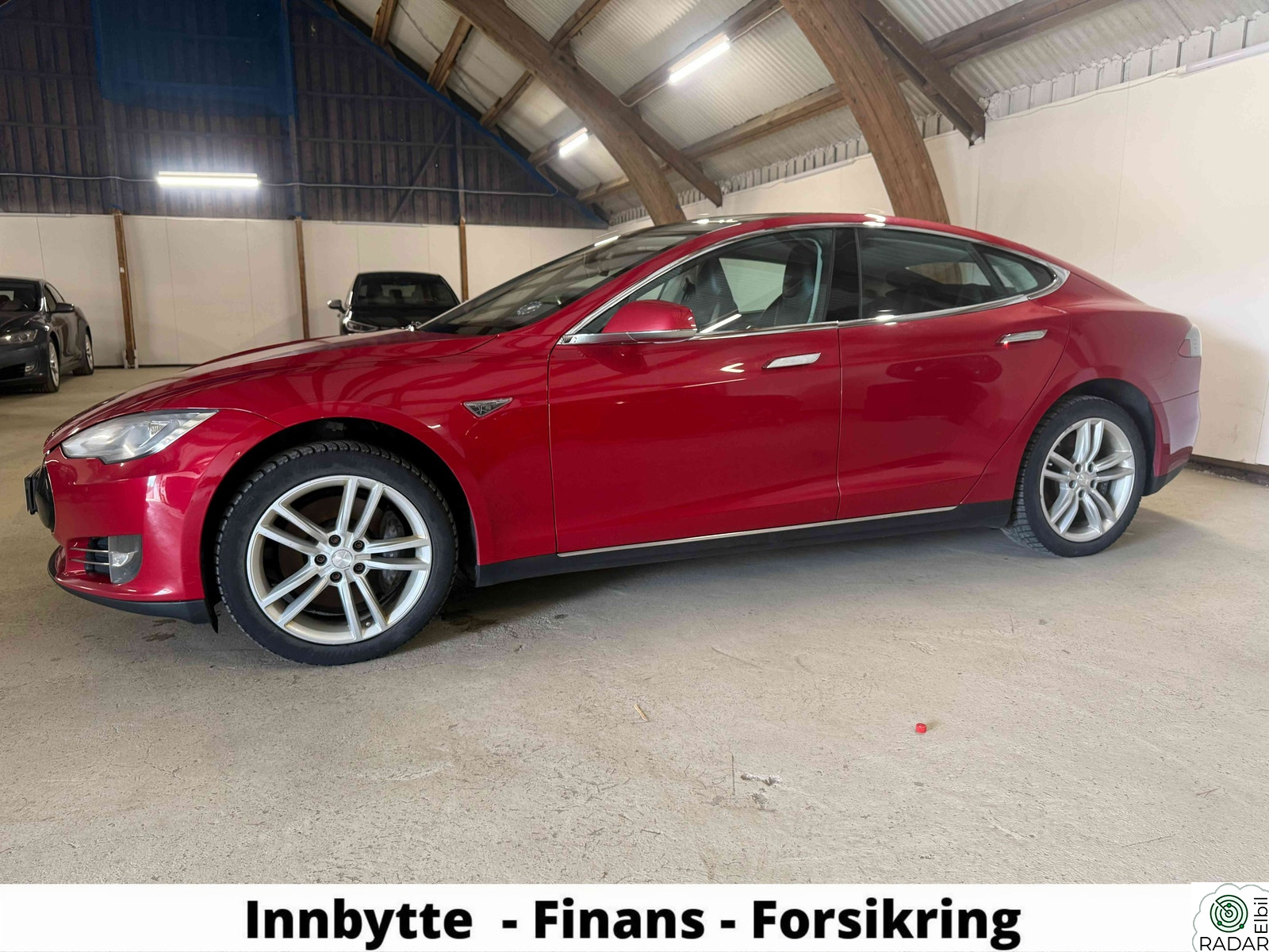 TESLA MOTORS MODEL S 85 - FREE SUPERCHARGING - 1 EIER - PREMIUM LYD - LUFT