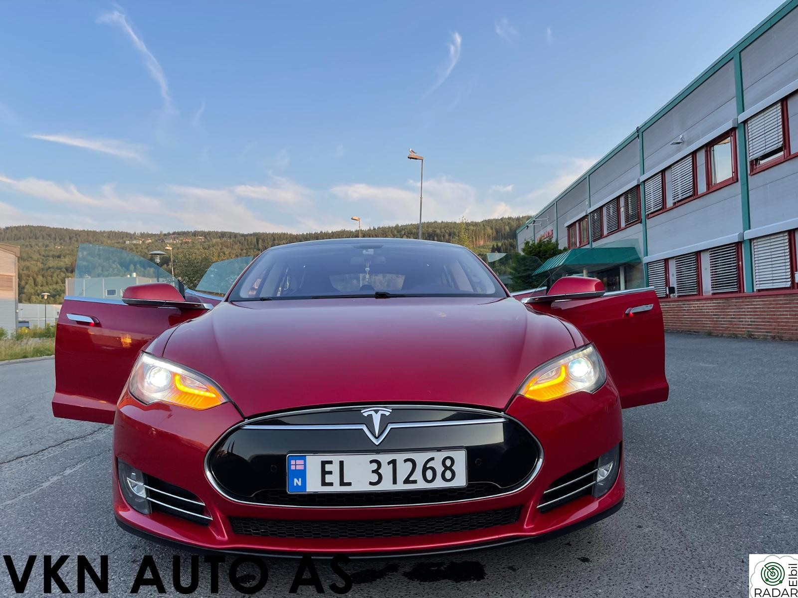 TESLA MOTORS MODEL S