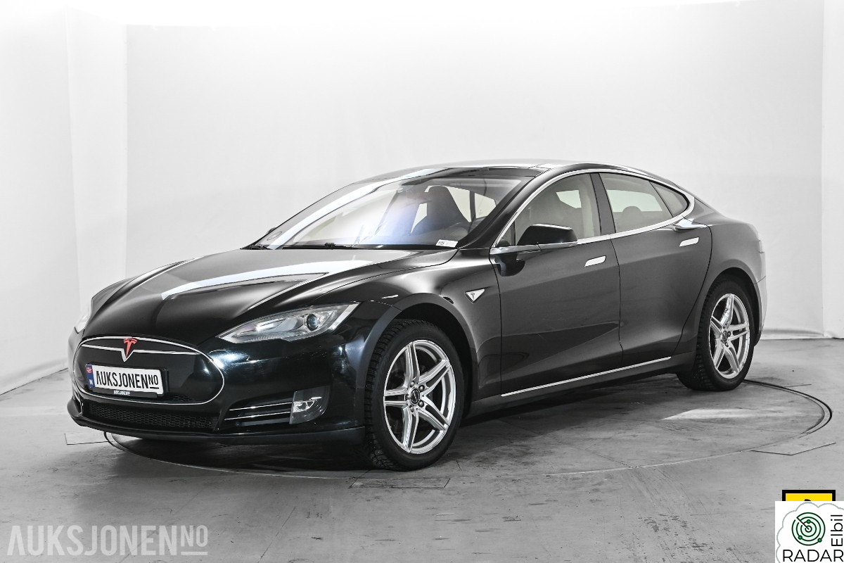 TESLA MOTORS MODEL S 85 LUFT CCS NAVI PANORAMA SKINN KAMERA
