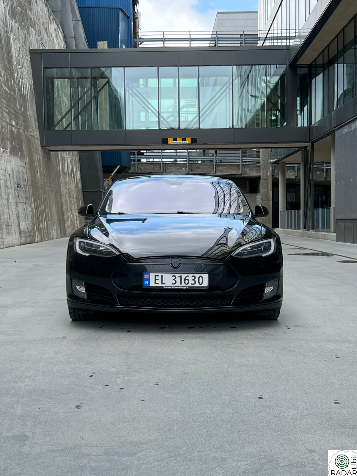TESLA MOTORS MODEL S P85+