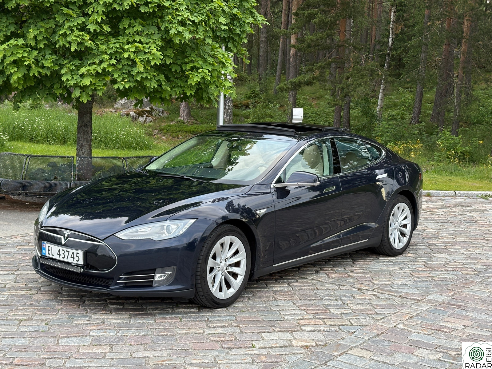 TESLA MOTORS MODEL S S85 –Gratis lading | byttet batteri (2020) / CCS / PANO