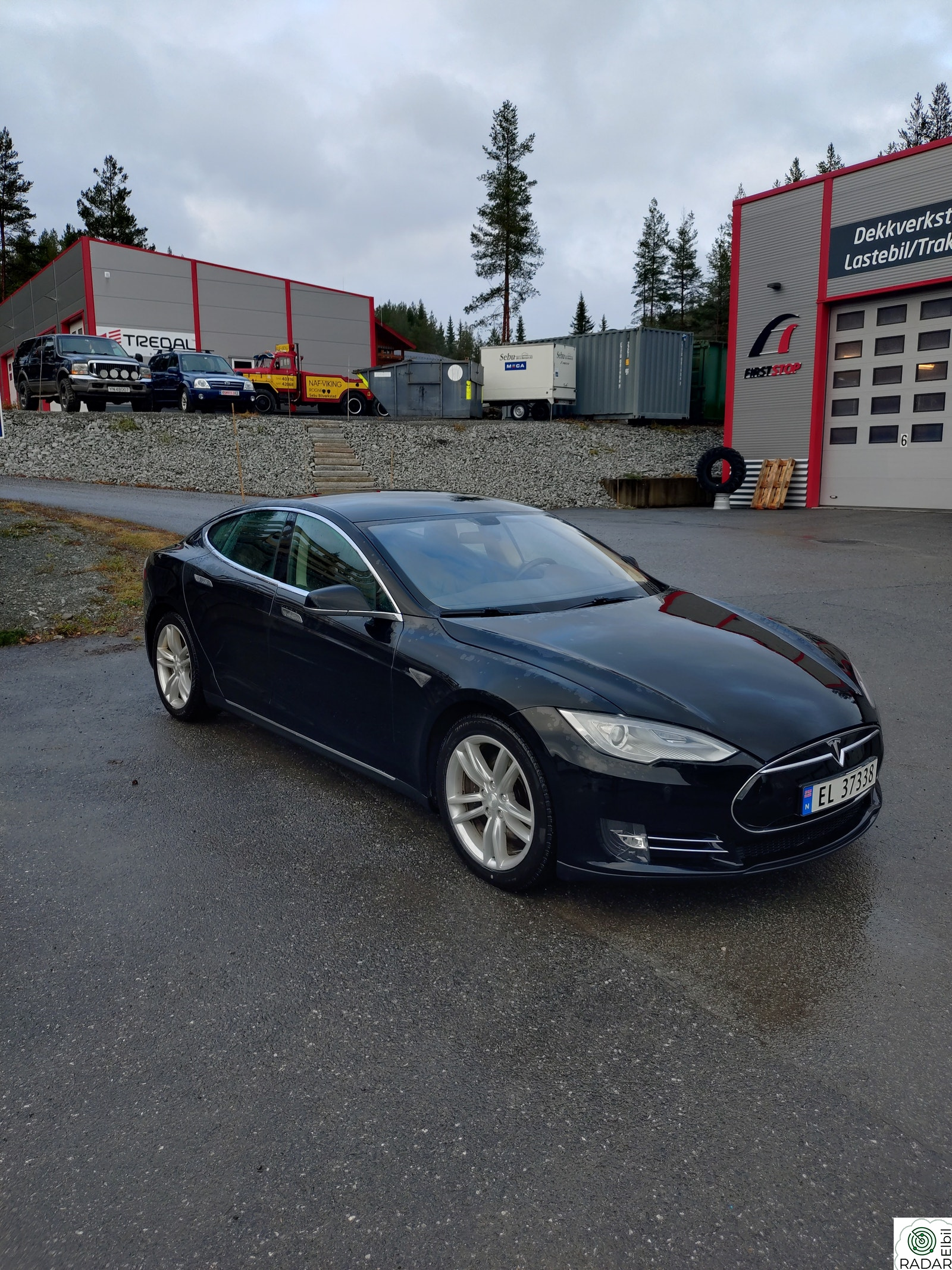 TESLA MOTORS MODEL S 85