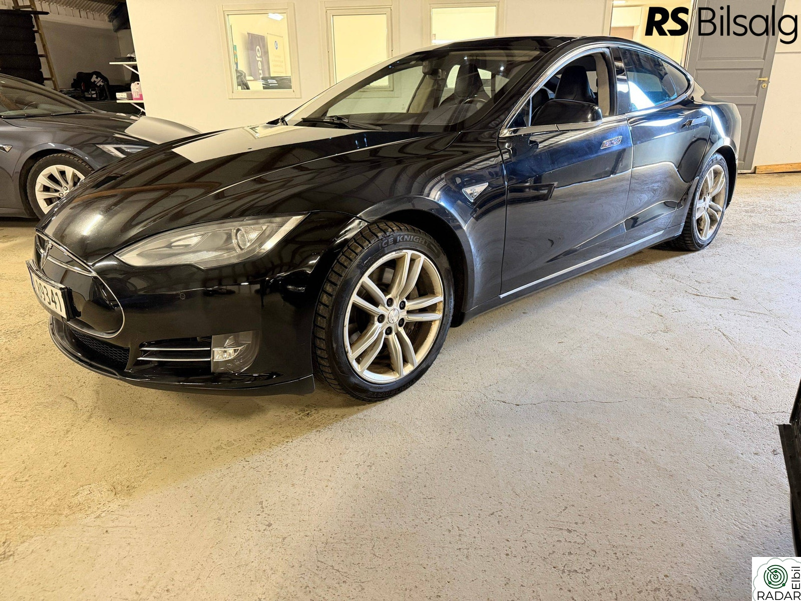 TESLA MOTORS MODEL S P85/GRATIS SUPERLADING/LEVERINGSKLAR