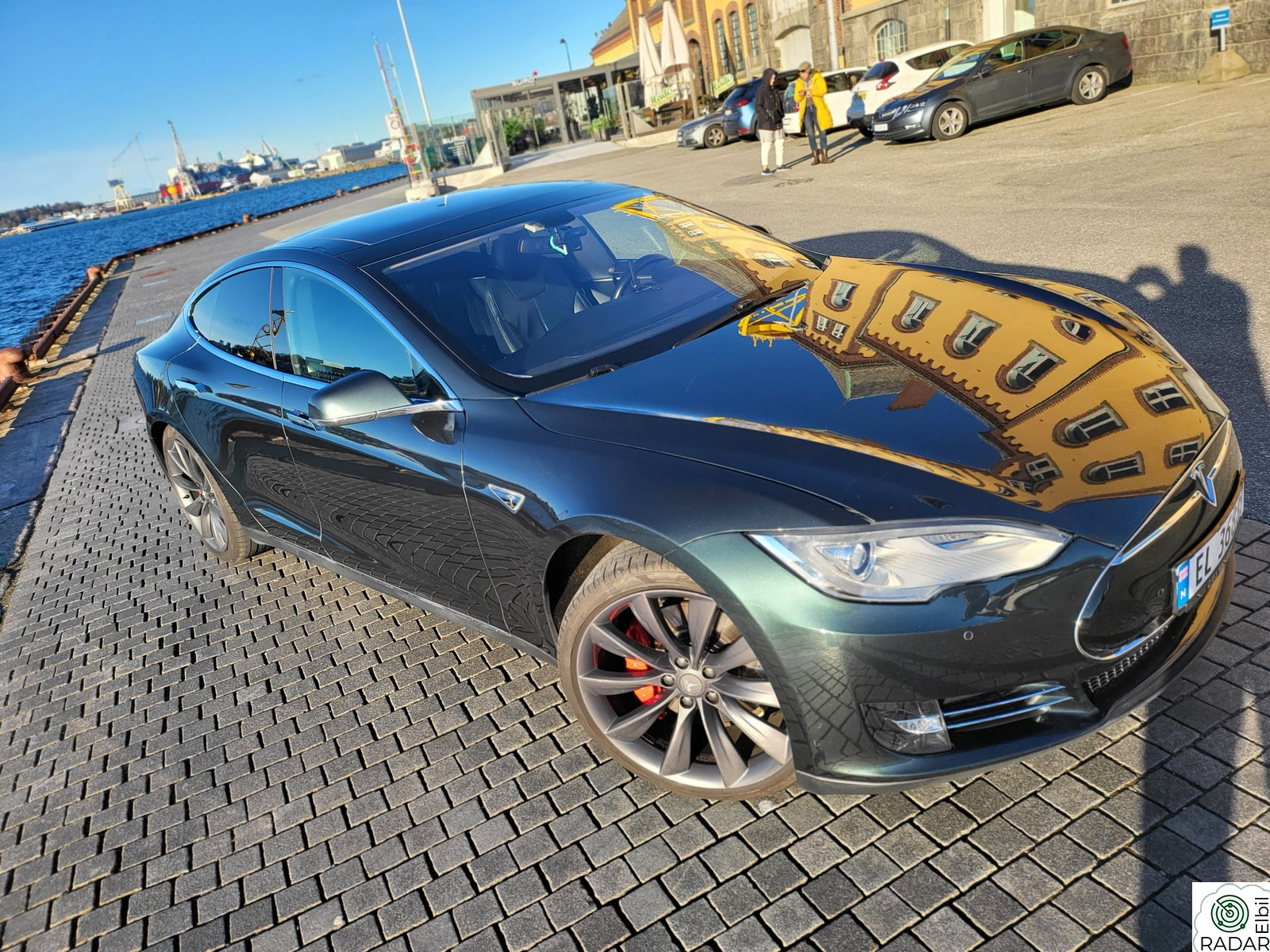 TESLA MOTORS MODEL S 85P Performance