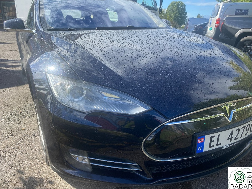 TESLA MOTORS MODEL S
