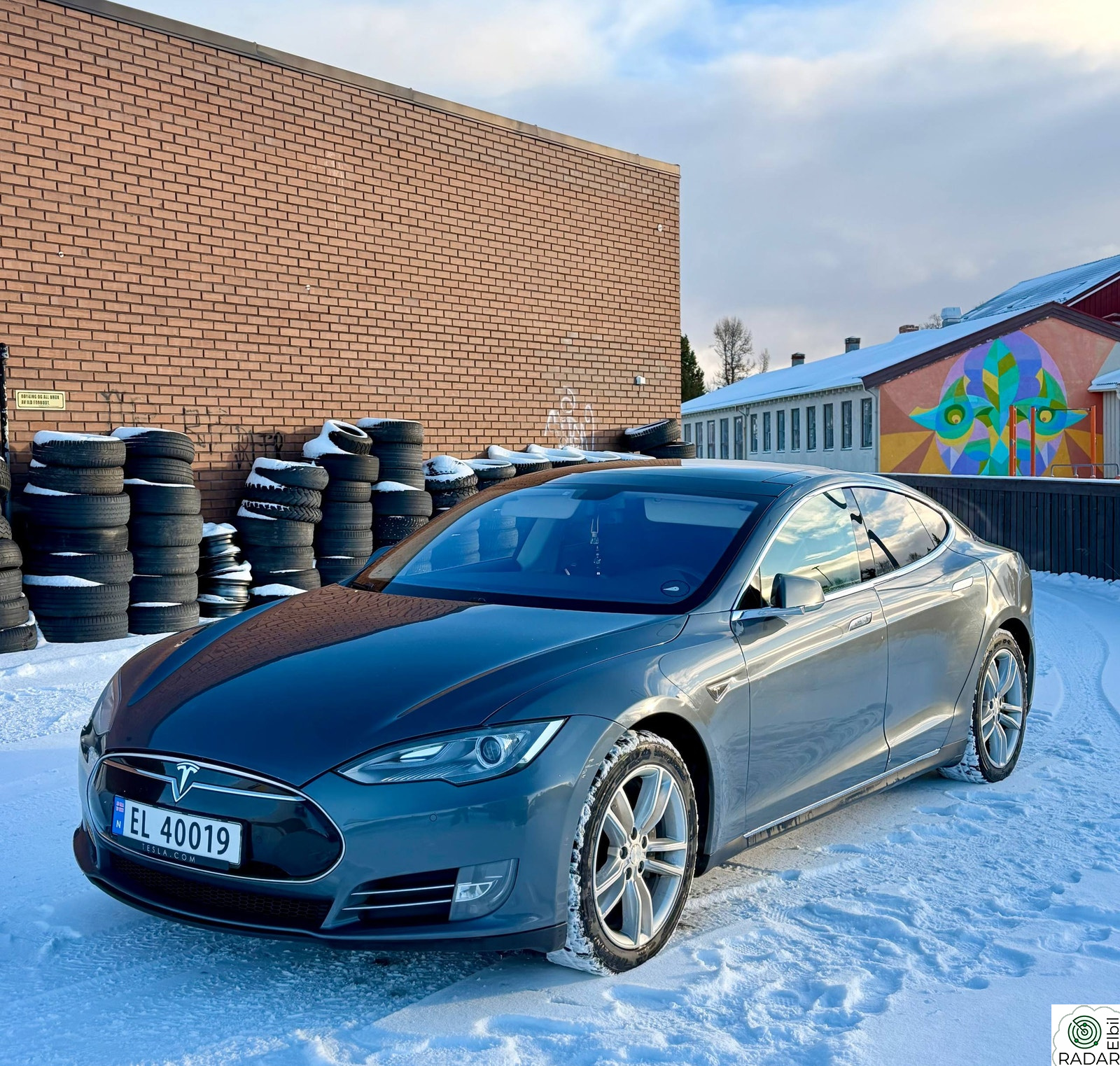 TESLA MOTORS MODEL S 85