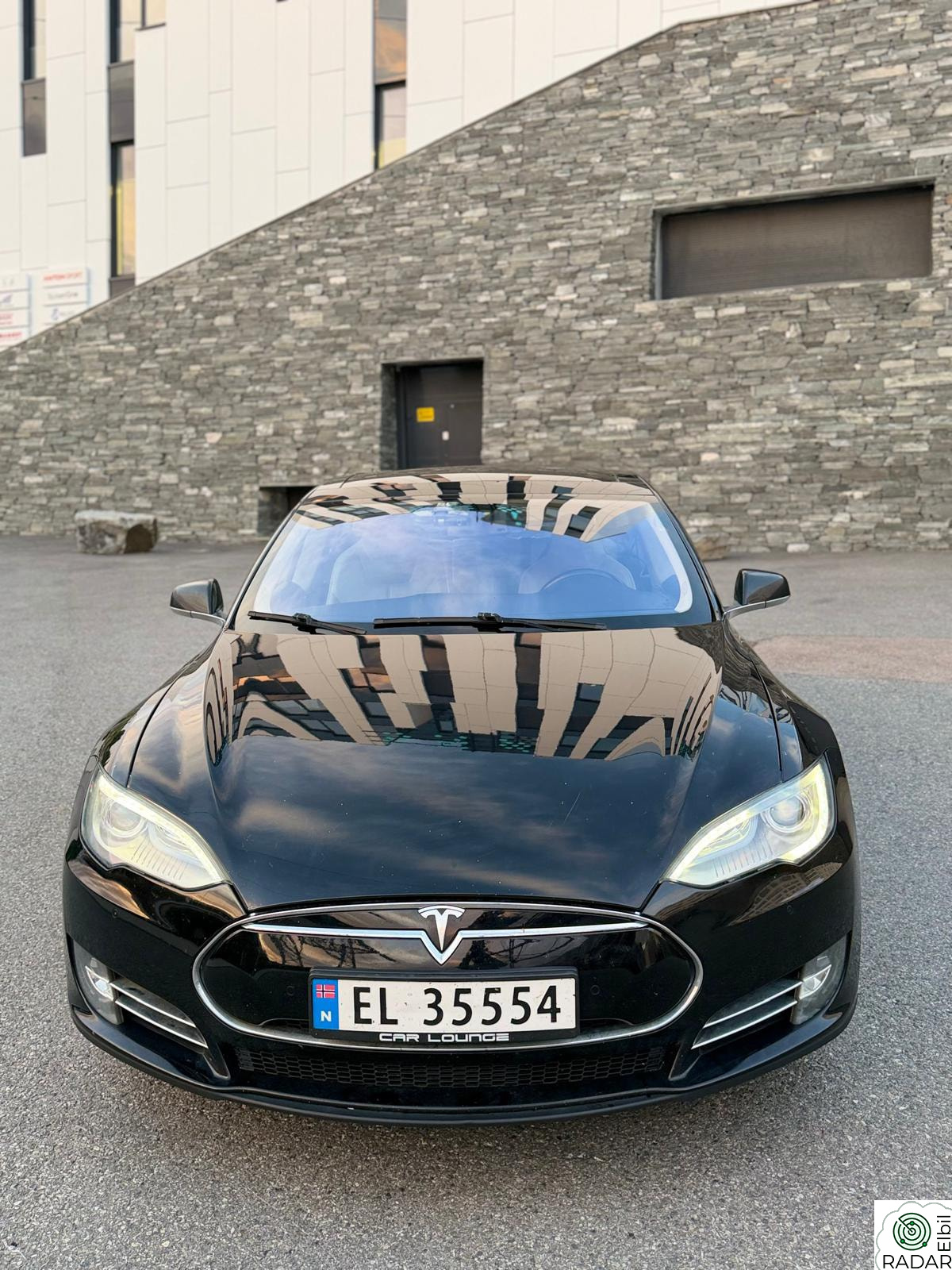 TESLA MOTORS MODEL S 85P Performance