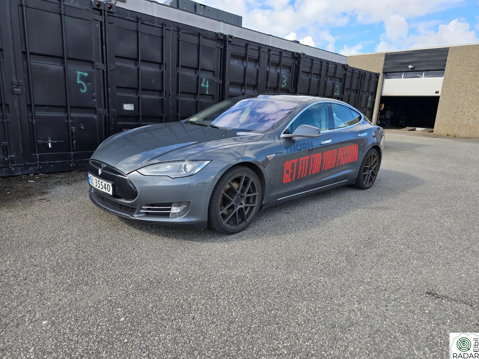 TESLA MOTORS MODEL S P85+/PREMIUM/VINTER/HIFI/20"/PANO/4G++