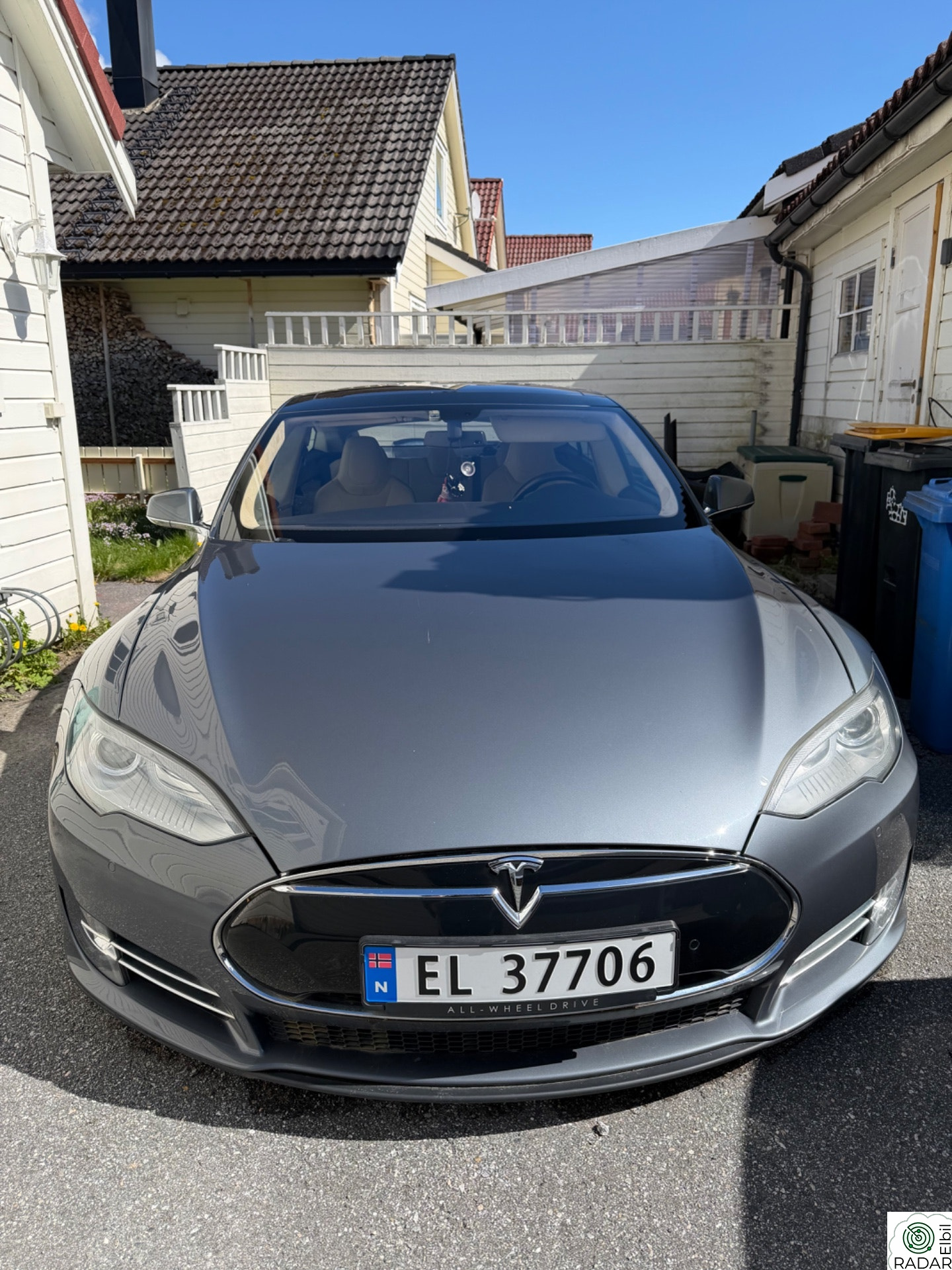 TESLA MOTORS MODEL S 85P Performance