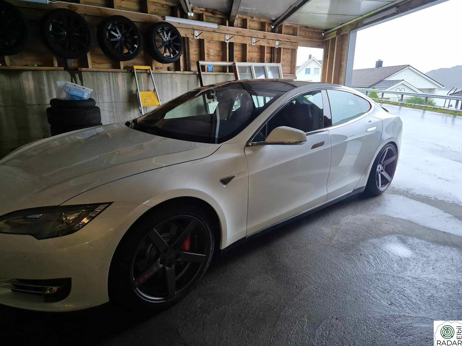 TESLA MOTORS MODEL S 85