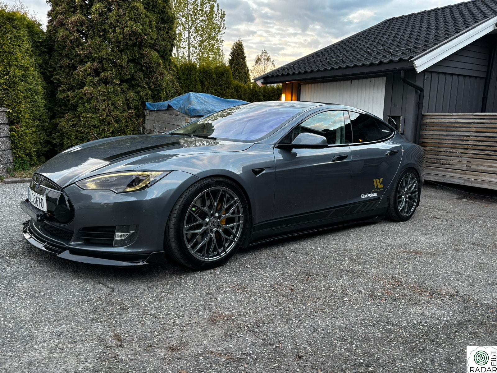 TESLA MOTORS MODEL S 85P Performance