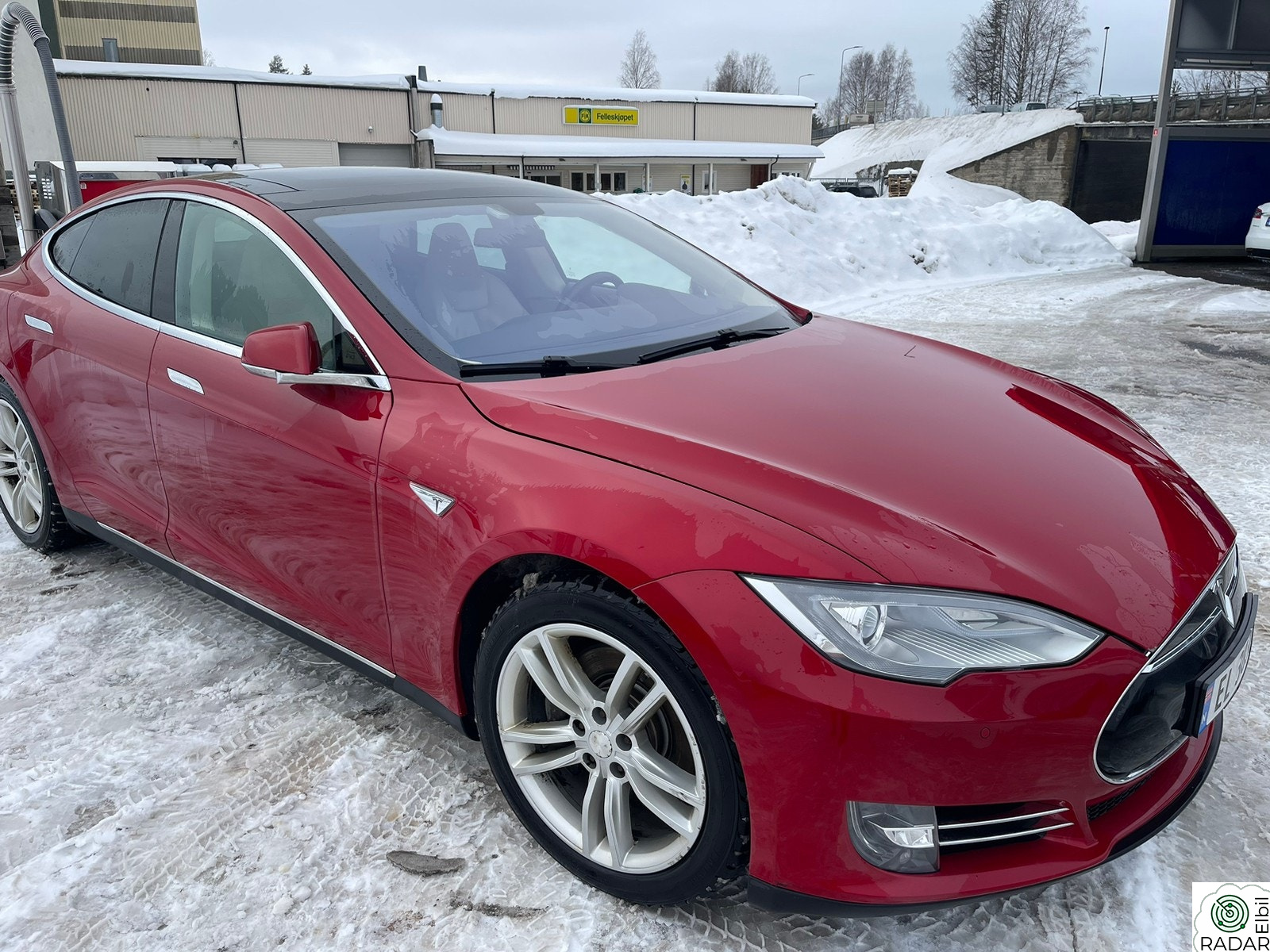 TESLA MOTORS MODEL S Gratis lading|ccs lading|soltak|luftfjæring