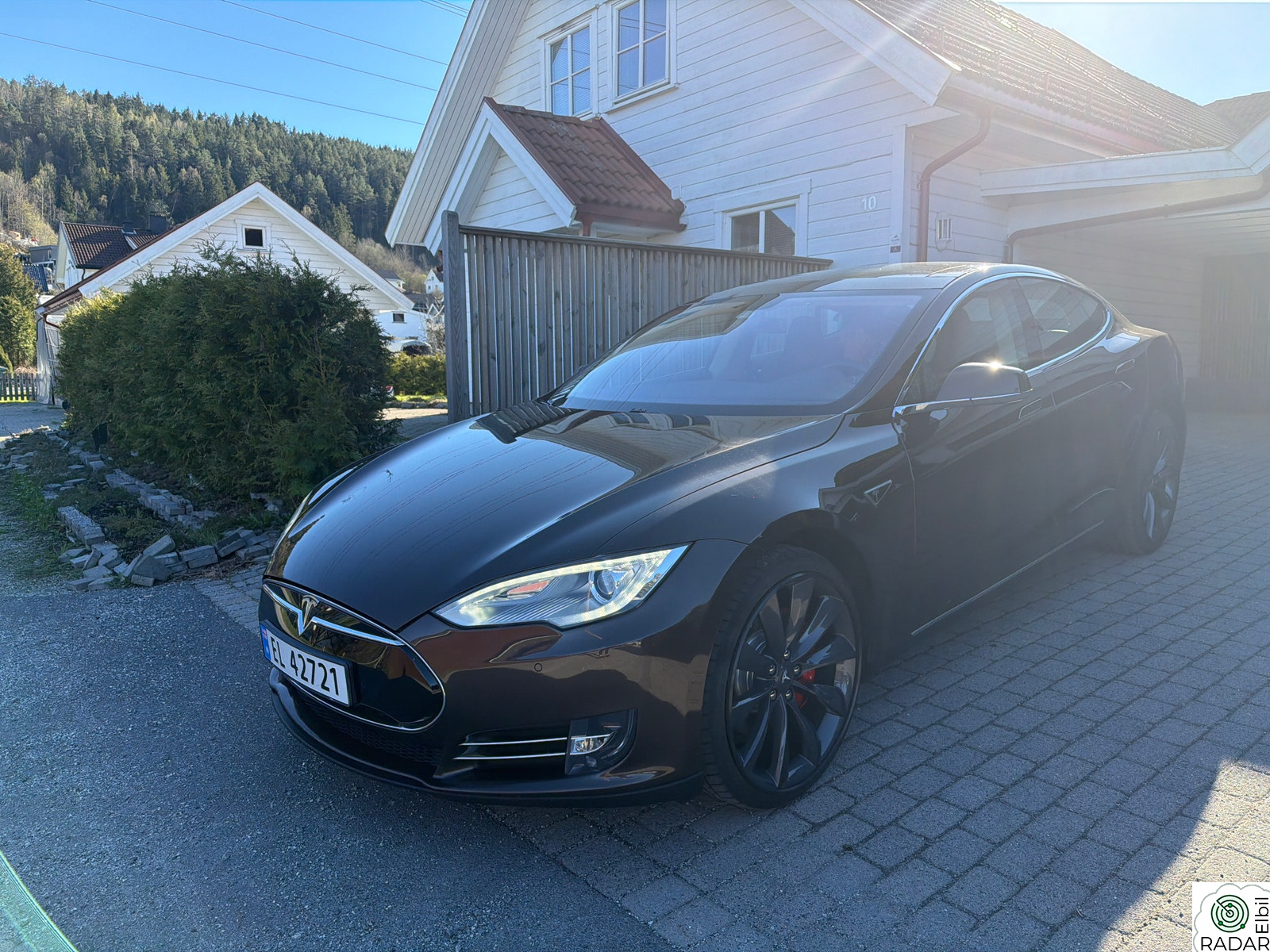 TESLA MOTORS MODEL S 85P Performance