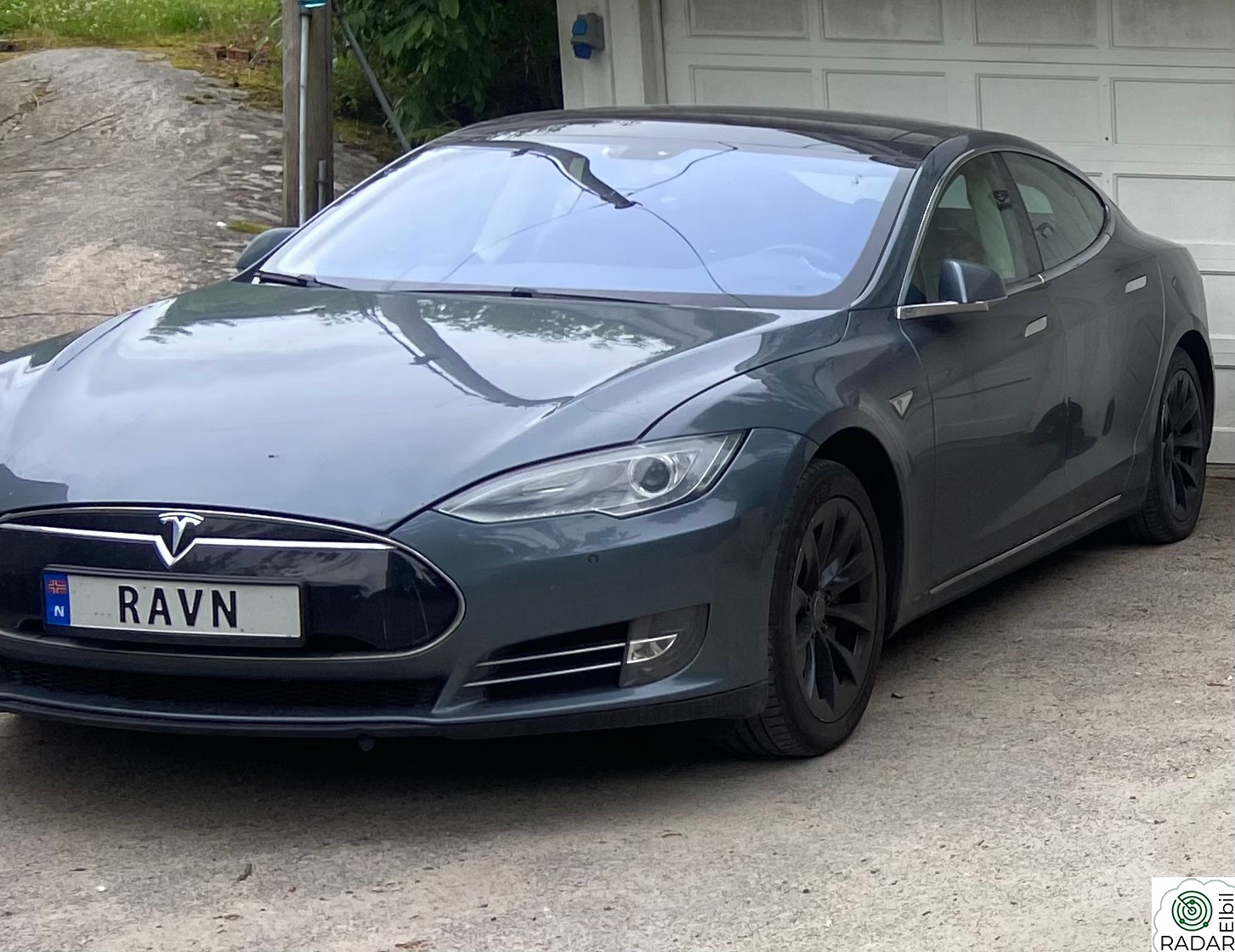 TESLA MOTORS MODEL S 85