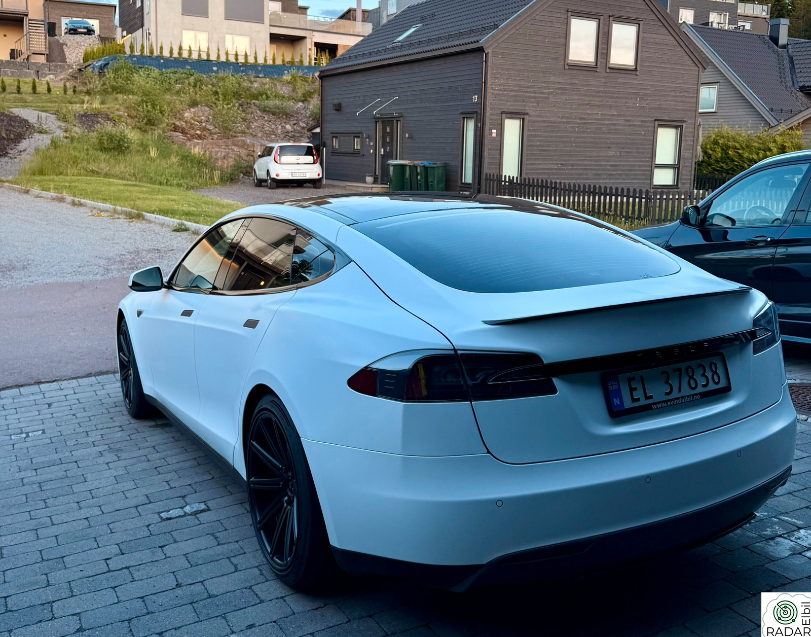 TESLA MOTORS MODEL S 85P Performance