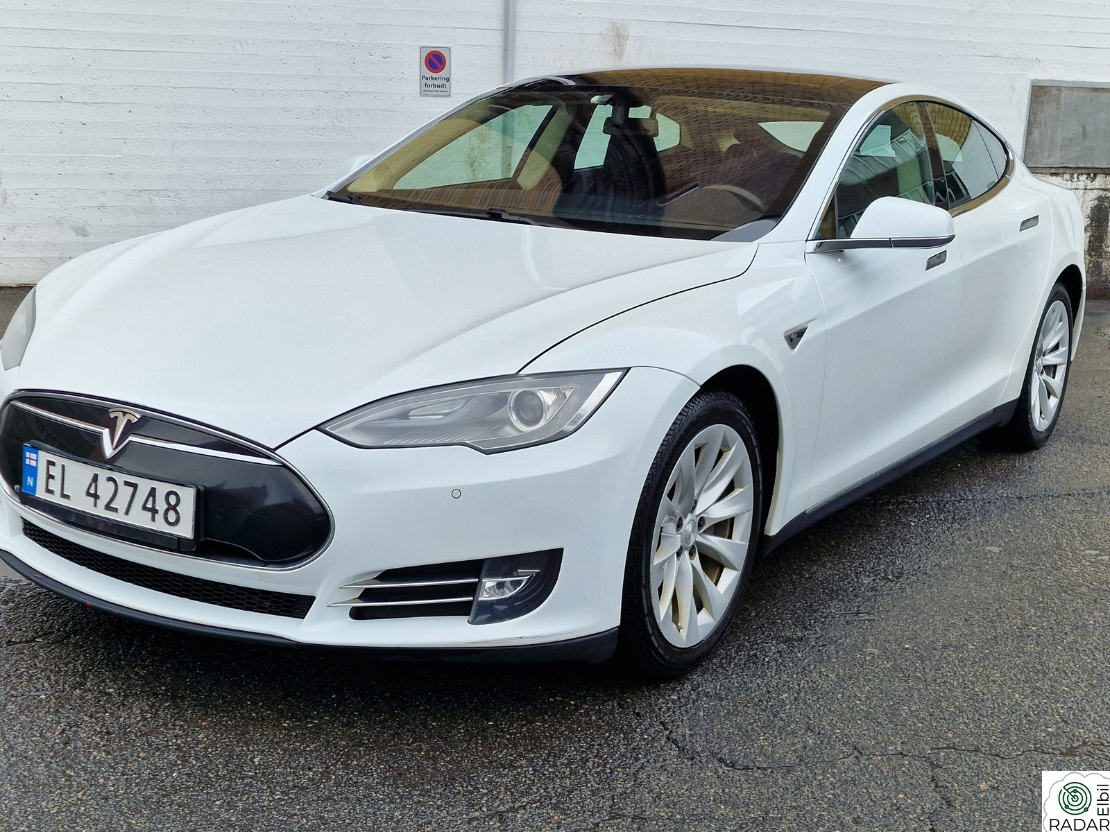 TESLA MOTORS MODEL S 85