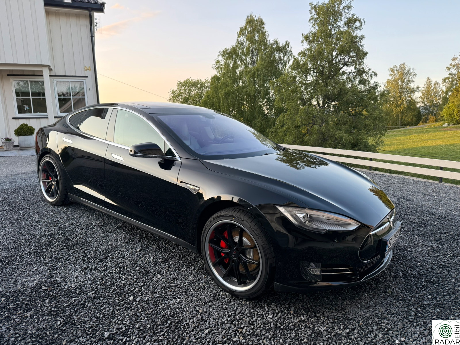 TESLA MOTORS MODEL S 60, gratis lading og connectivity, CCS og LTE