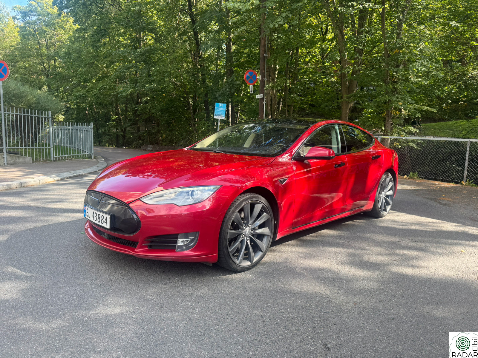 TESLA MOTORS MODEL S 85