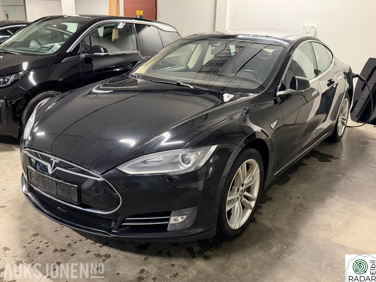 TESLA MOTORS MODEL S MODEL S 85 - skinn - panorama soltak - gratis lading