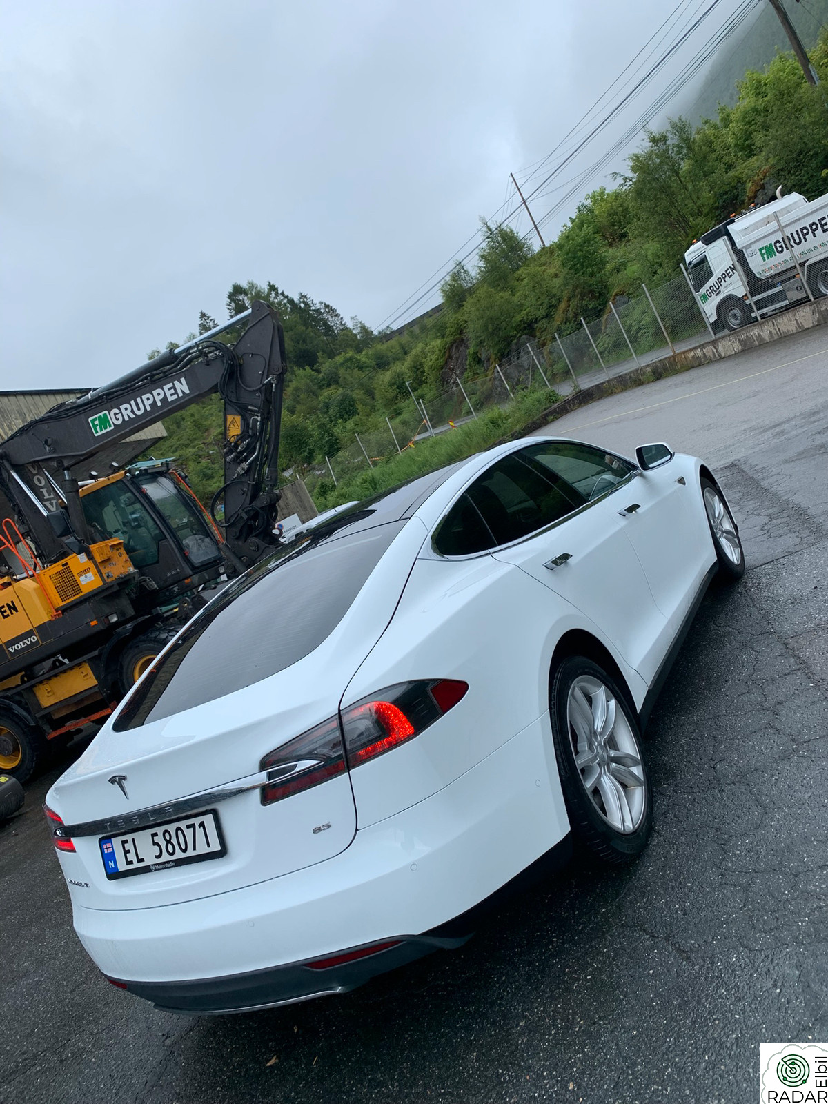 TESLA MOTORS MODEL S 85