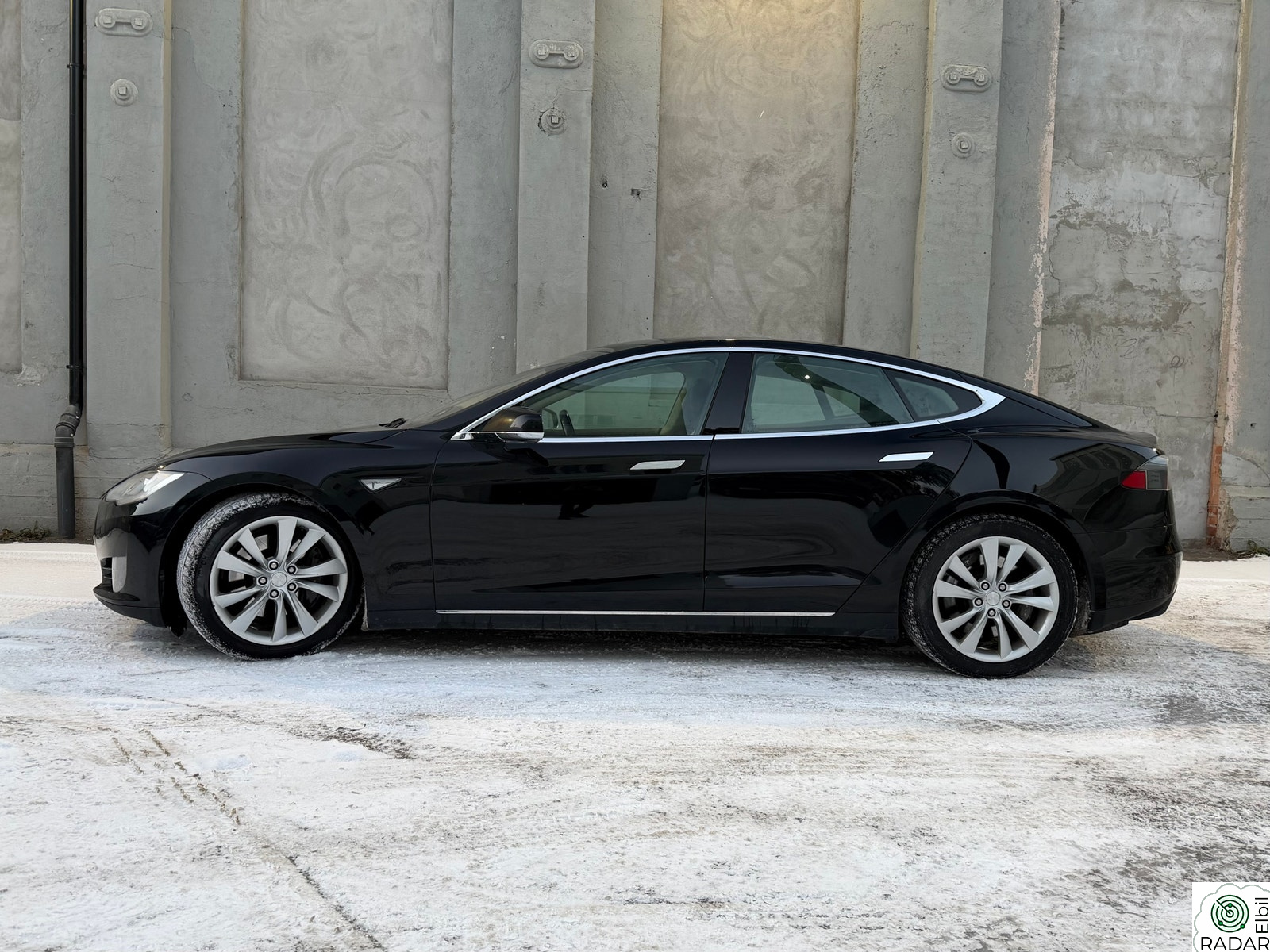TESLA MOTORS MODEL S 85