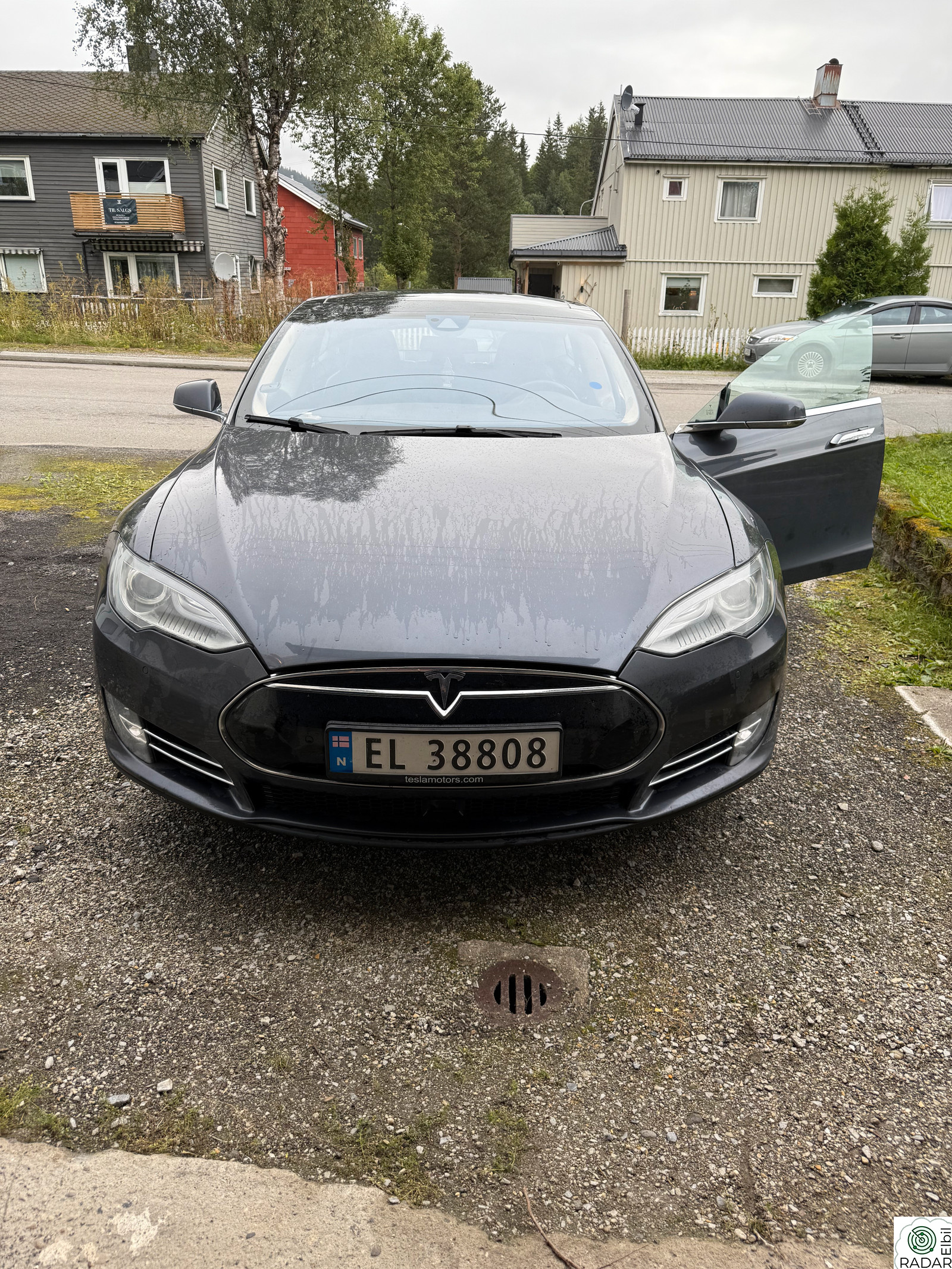 TESLA MOTORS Model S 85