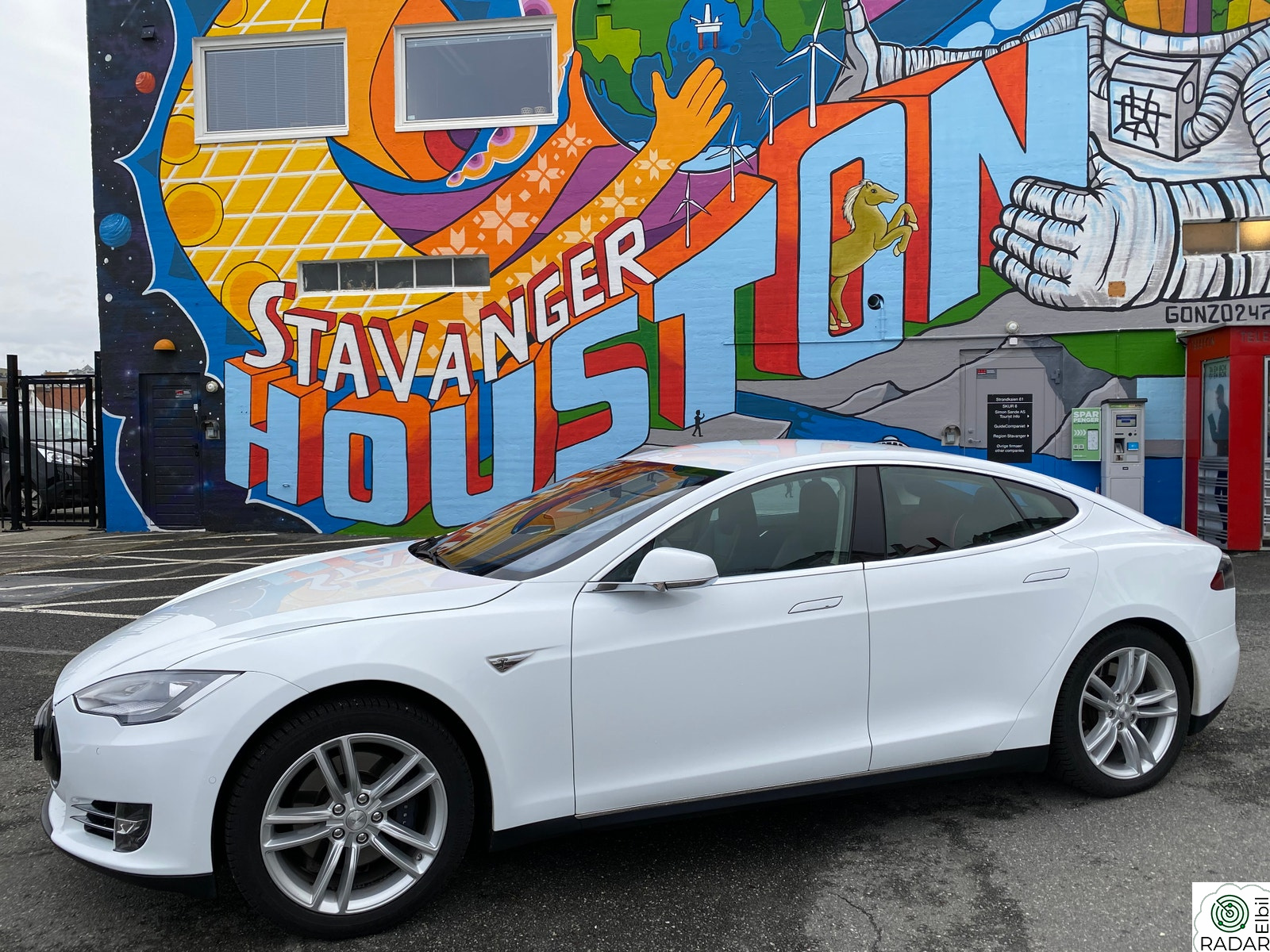 TESLA MOTORS Model S 70