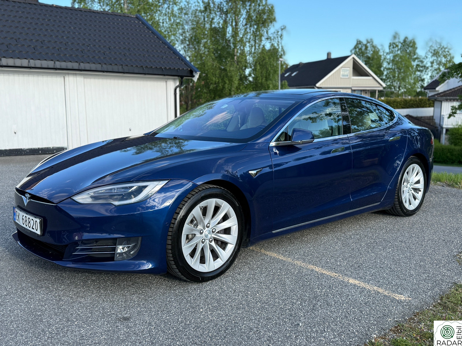 TESLA Model S Model S75