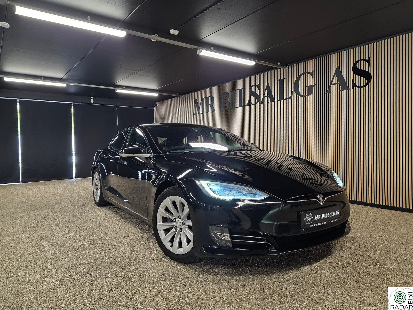 TESLA Model S 75D / Premium/Autopilot/ CCS/Eu 08.2028