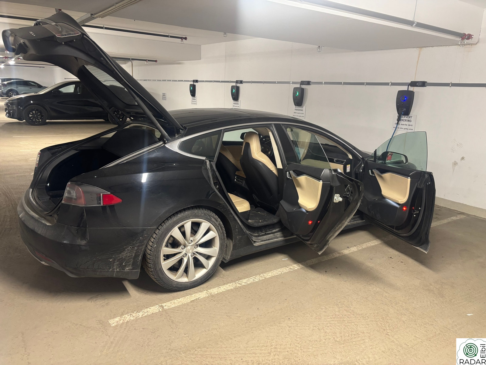 TESLA MOTORS Model S 85D