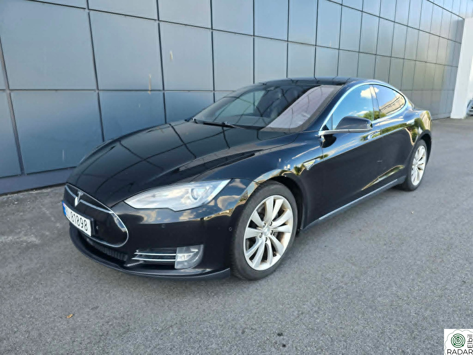 TESLA MOTORS Model S 85D