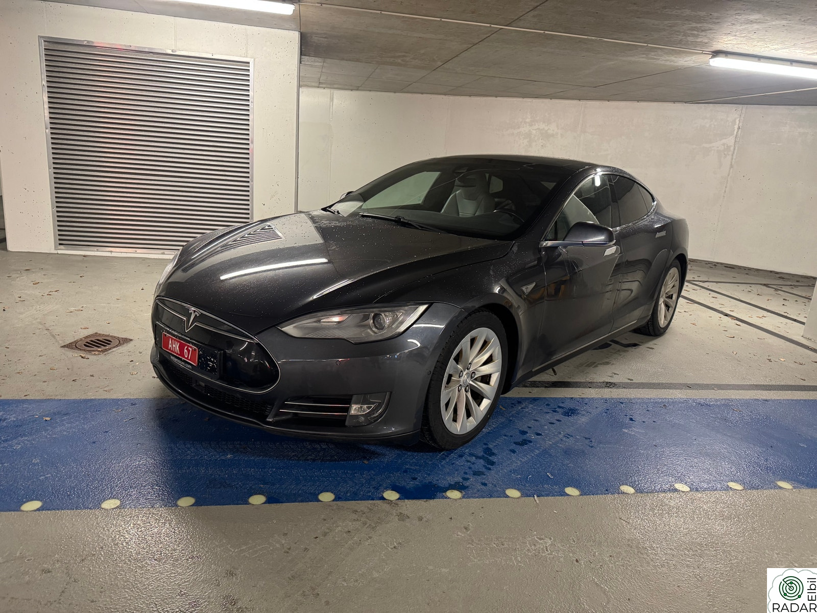 TESLA MOTORS Model S 70D 4WD, Outletvare