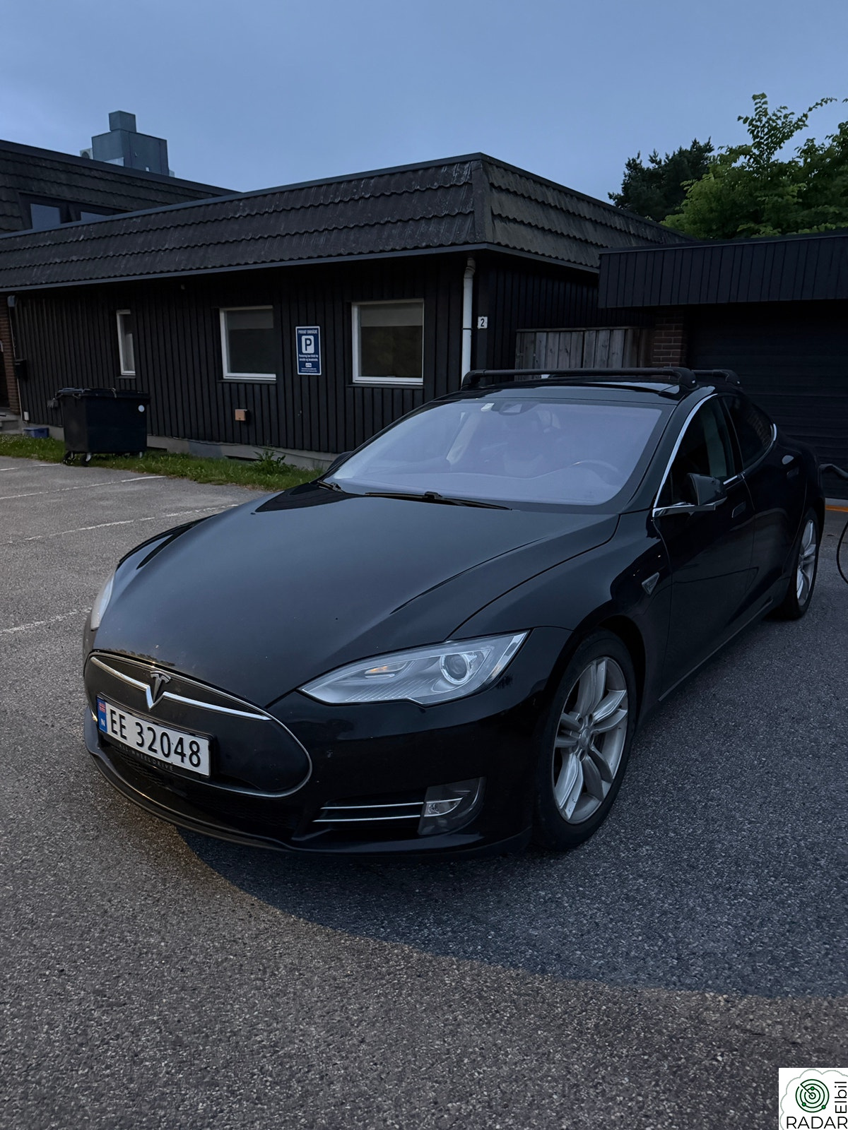 TESLA Model S 70D