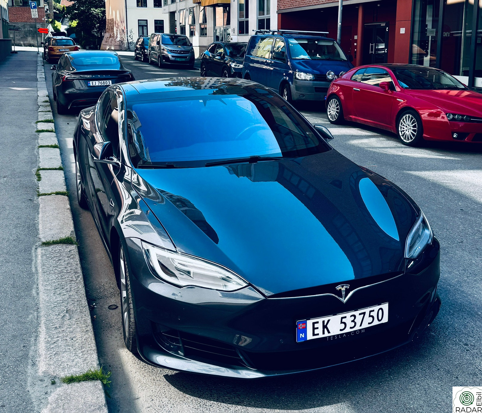 TESLA MOTORS Model S 75D • 100.000,- + i oppgraderinger EU27