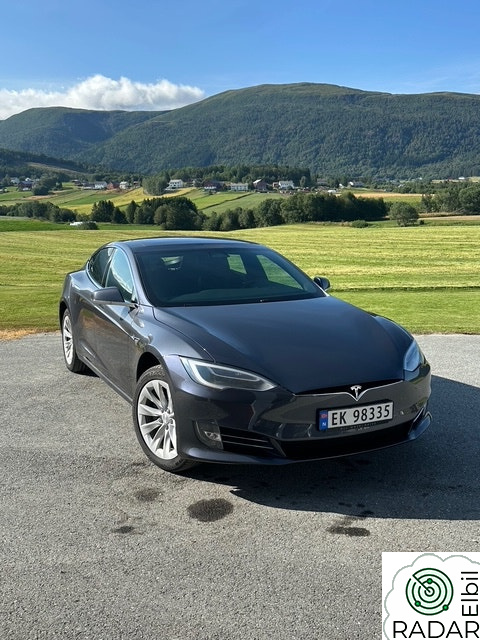 TESLA Model S 75D 4WD