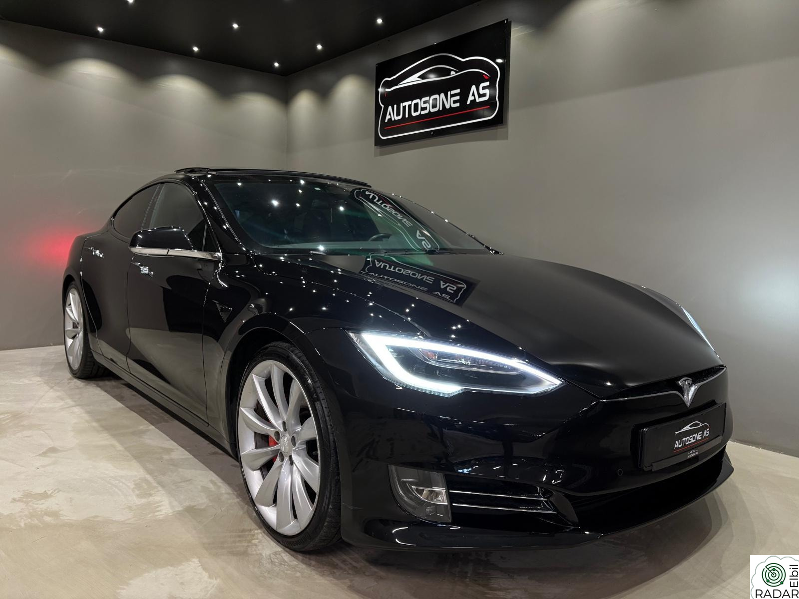 TESLA Model S 75D / AWD / MCU2 / CCS / SKINN / PANO / LUFT / 21" / ++