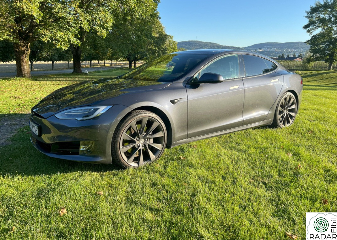 TESLA Model S 75D 4WD