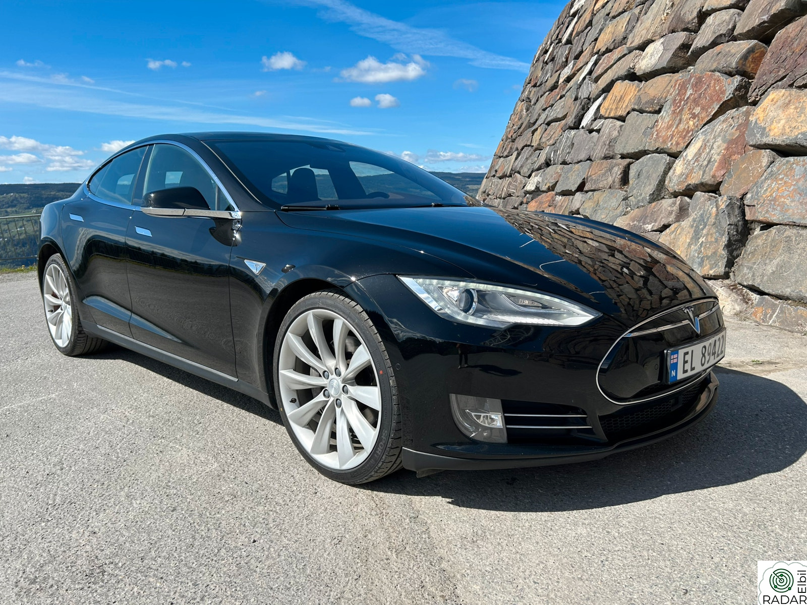 TESLA MOTORS Model S 70D 4WD Gratis lading, Premium utstyrpakke. MEGET PEN.