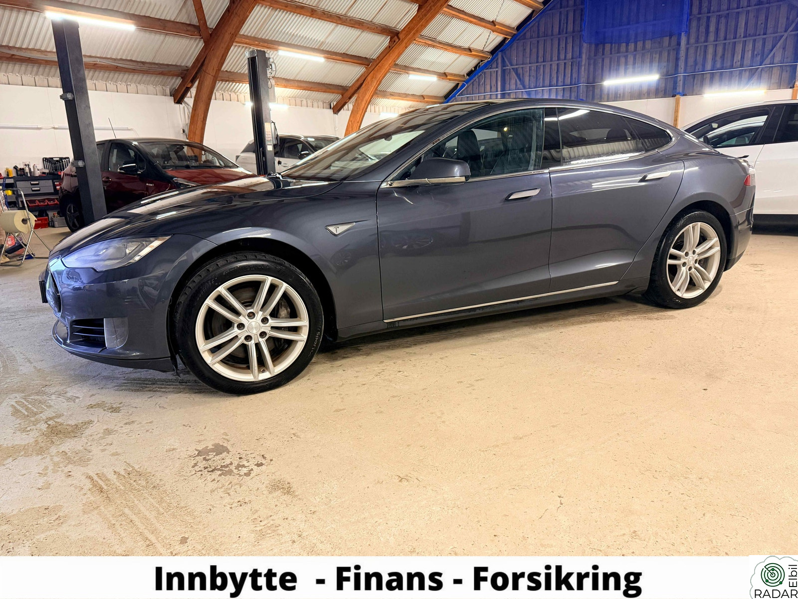 TESLA MOTORS Model S FREE SUPERCHARGING - 85D - PREMIUM LYD - LUFTFJÆRING