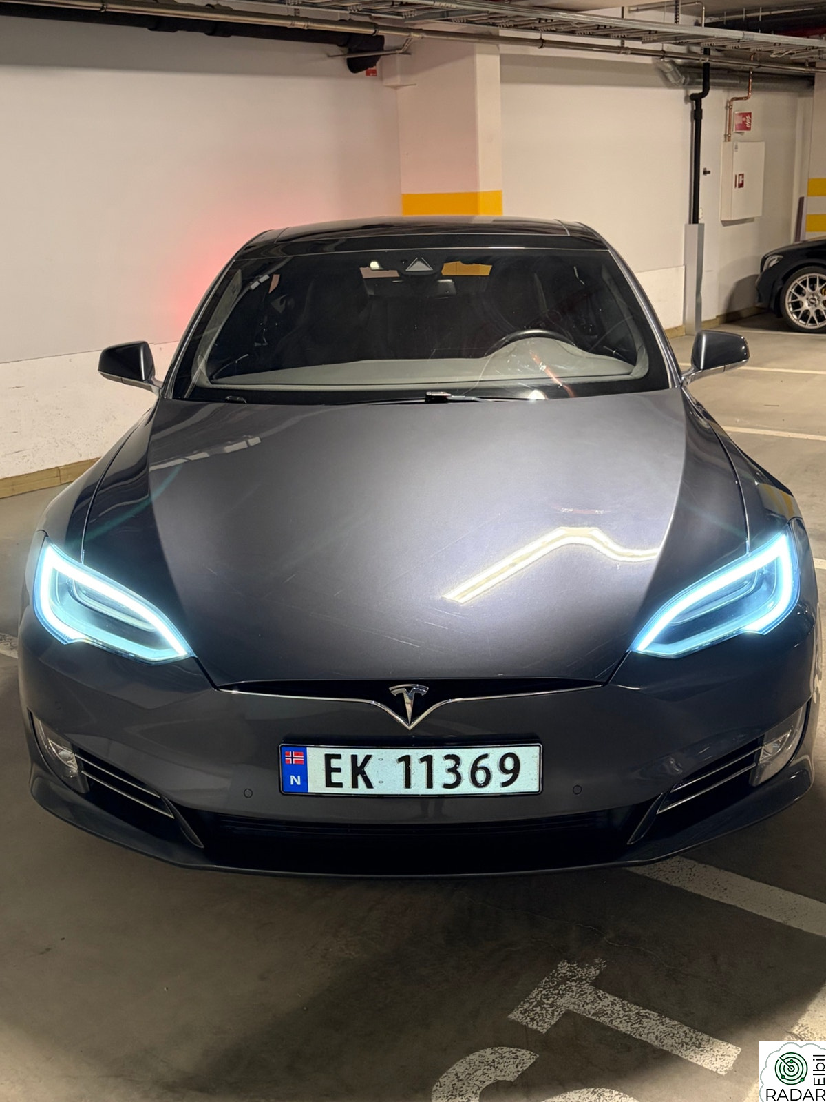 TESLA MOTORS Model S 75D