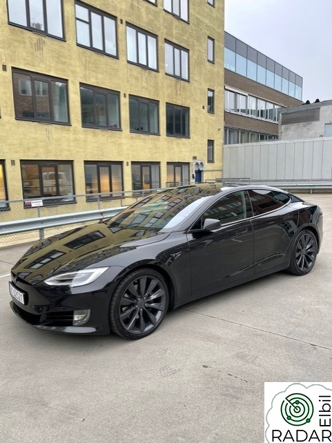 TESLA Model S 75D 4WD