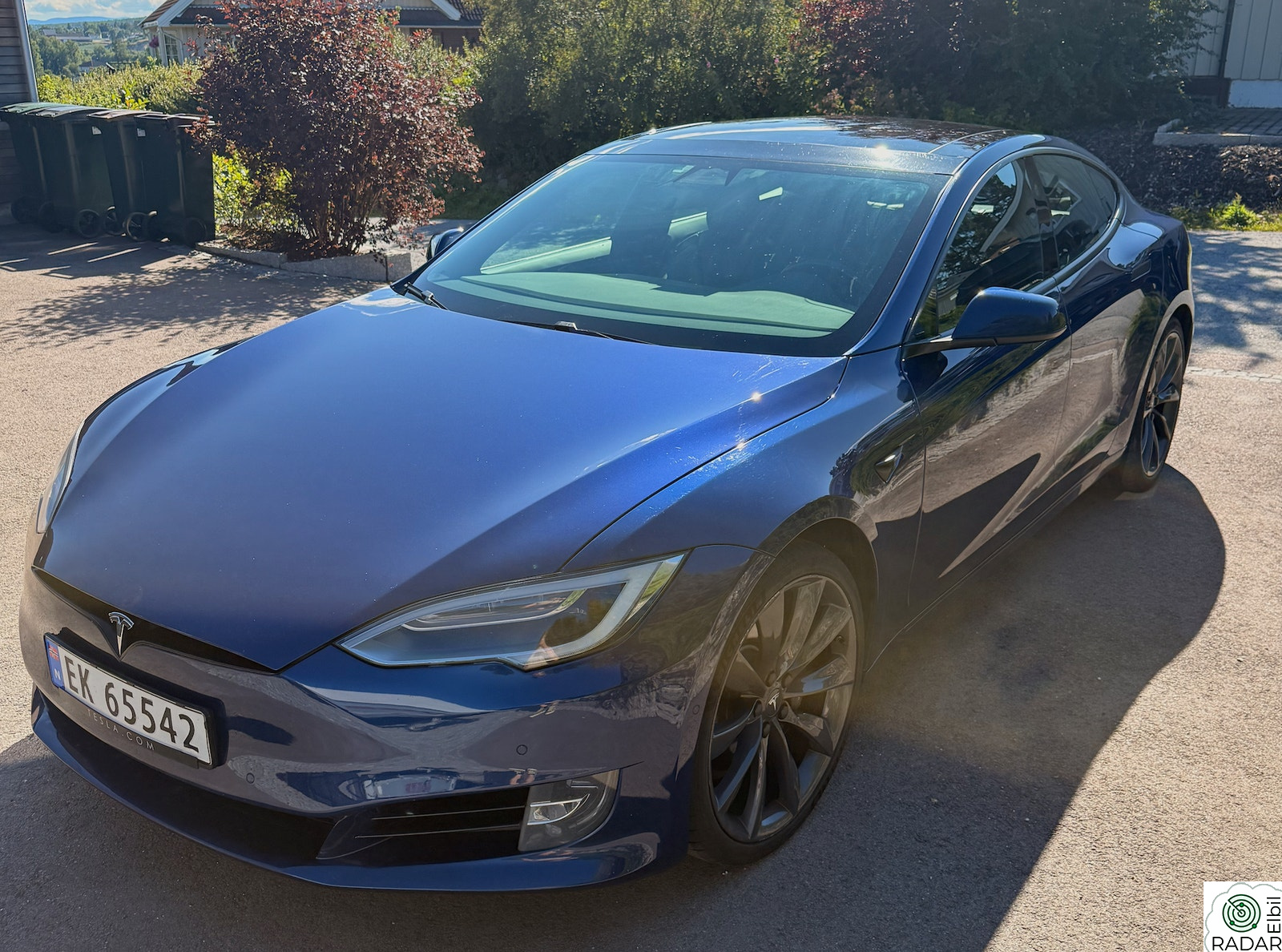 TESLA Model S 75D 4WD