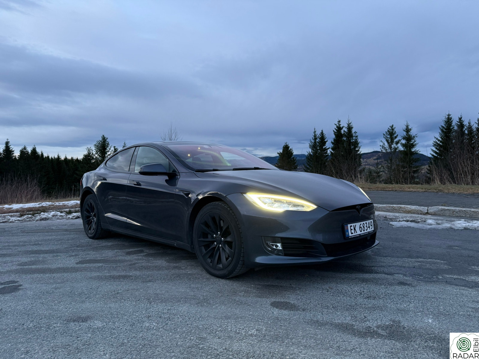 TESLA Model S 75D 4WD