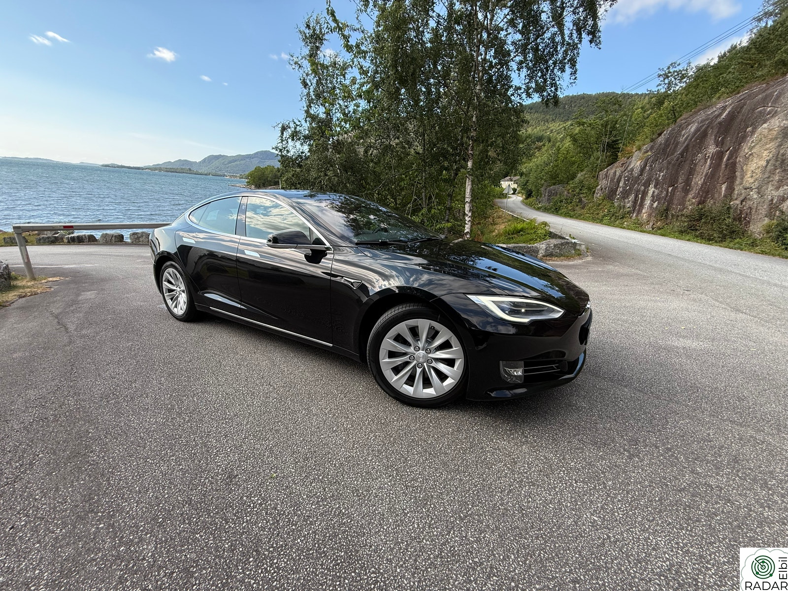TESLA Model S 75D 4WD
