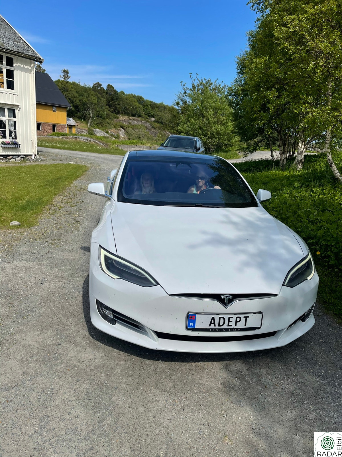 TESLA Model S 75D 4WD