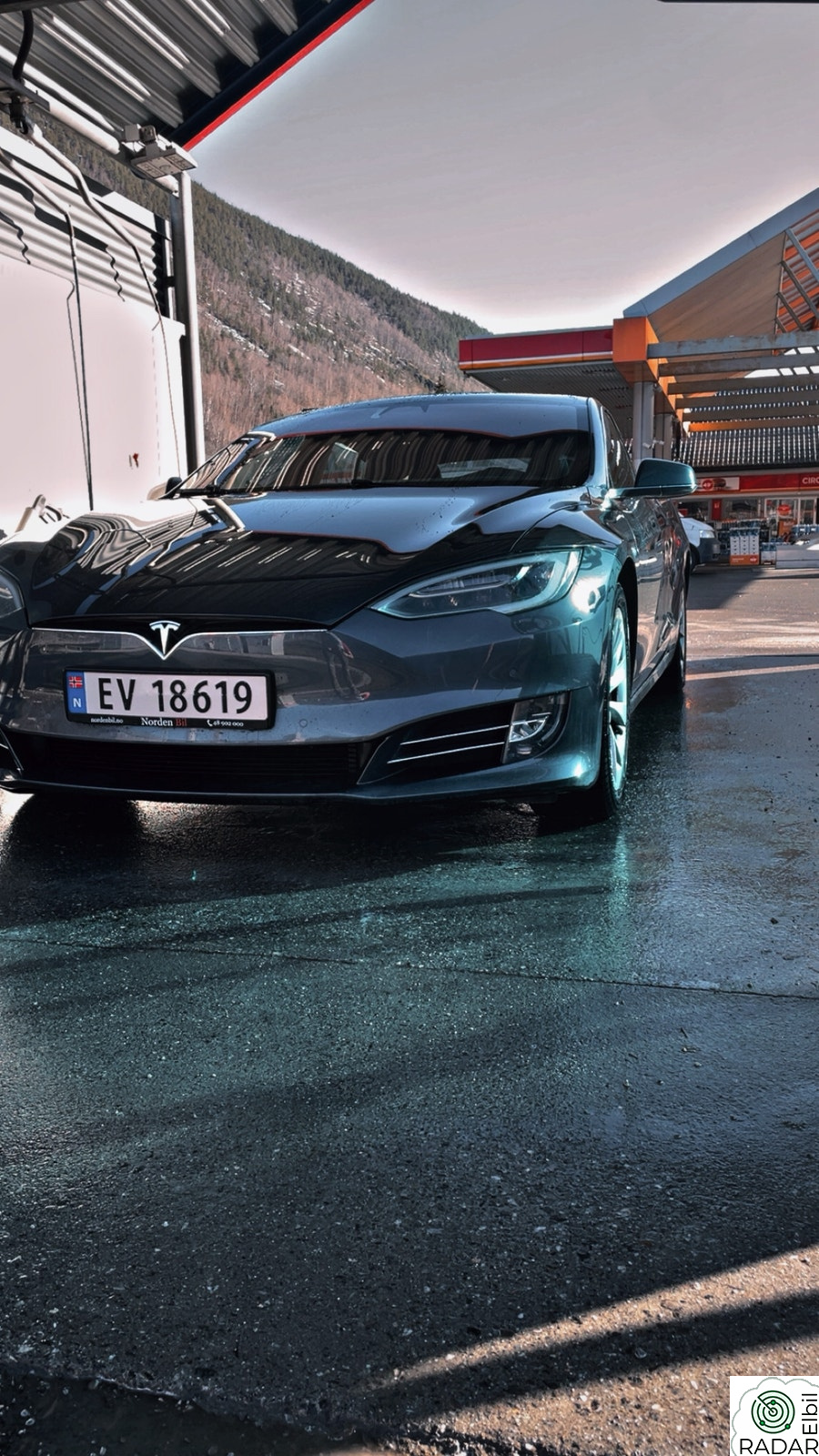 TESLA Model S 75D 4WD