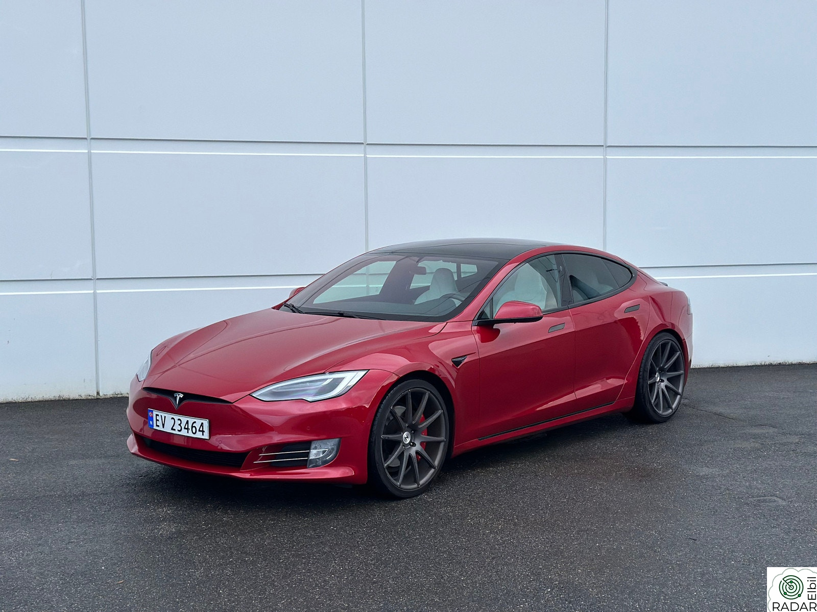 TESLA Model S 75D 4WD