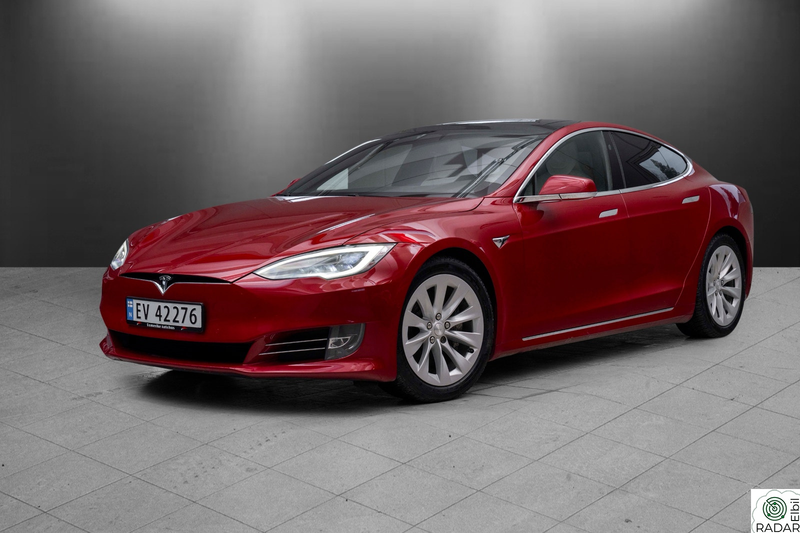 TESLA Model S 75D 4WD