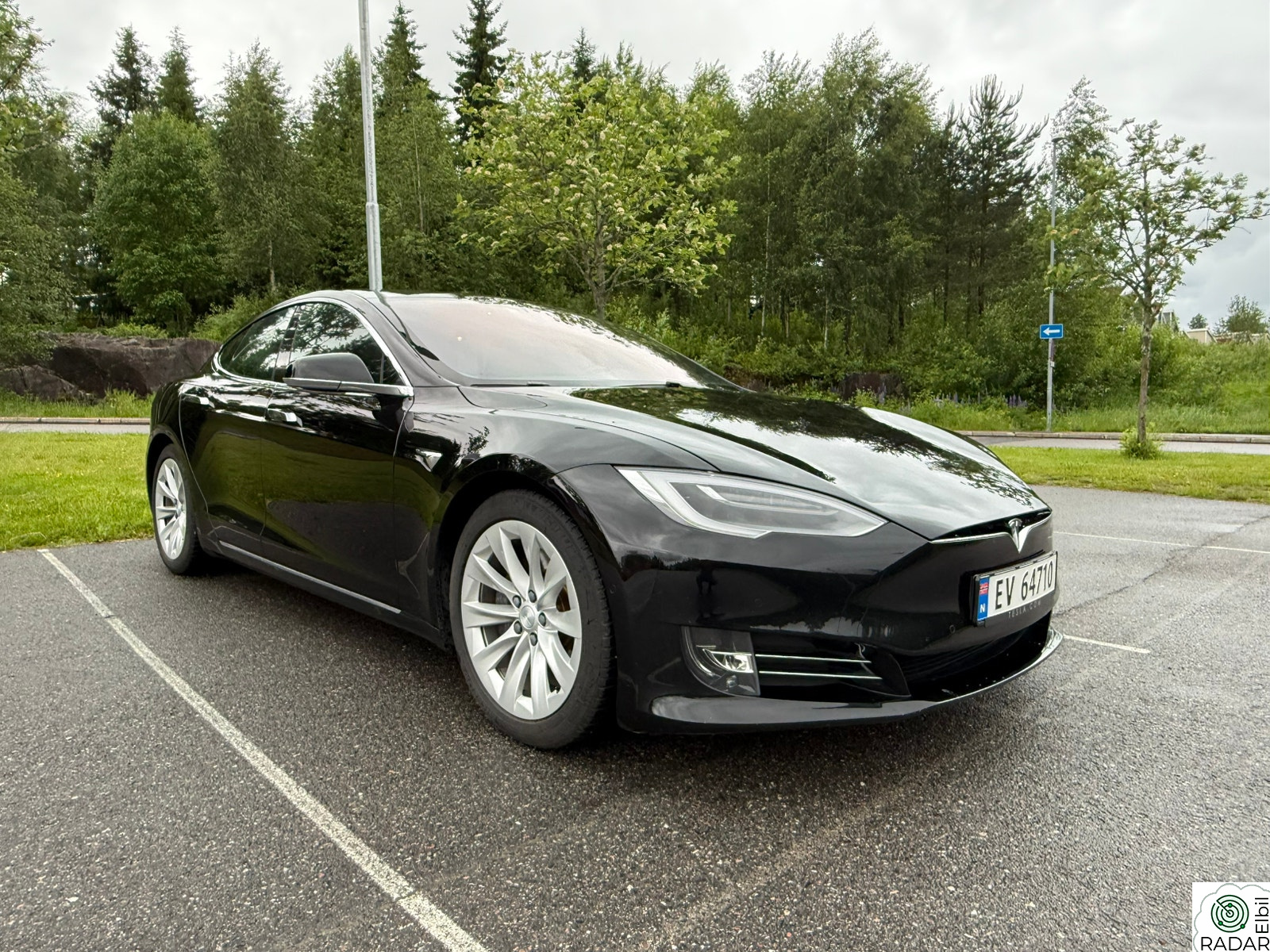 TESLA Model S 75D 4WD